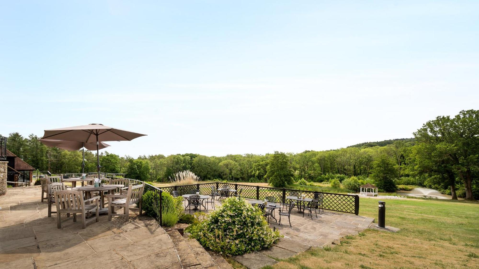 Voco Lythe Hill Hotel & Spa By Ihg Haslemere Exteriér fotografie