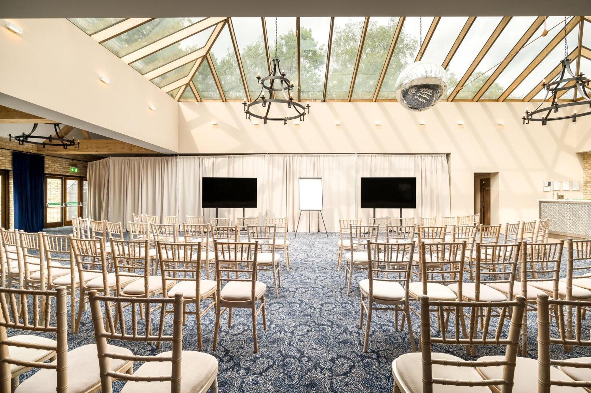 Voco Lythe Hill Hotel & Spa By Ihg Haslemere Exteriér fotografie