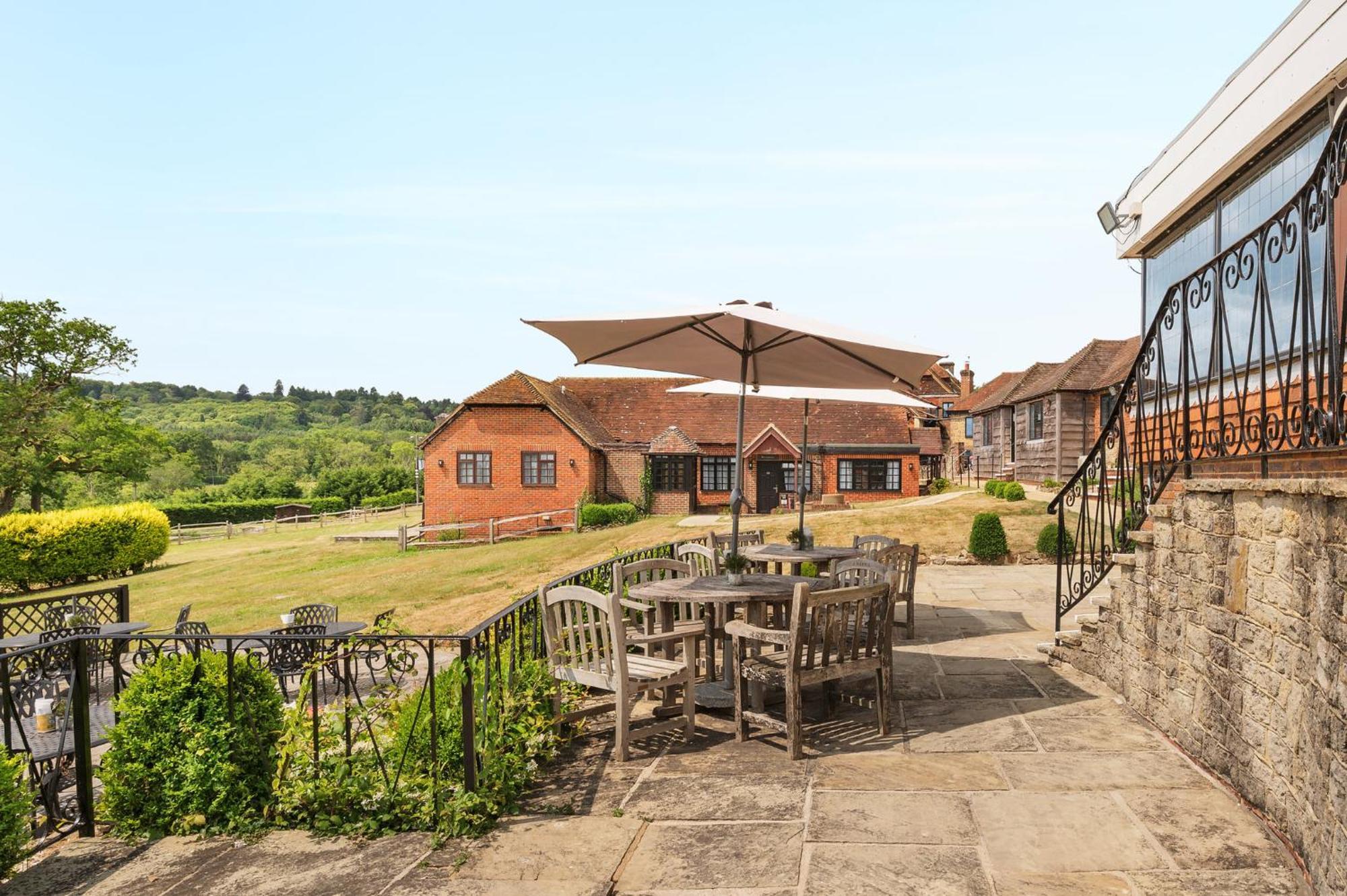 Voco Lythe Hill Hotel & Spa By Ihg Haslemere Exteriér fotografie