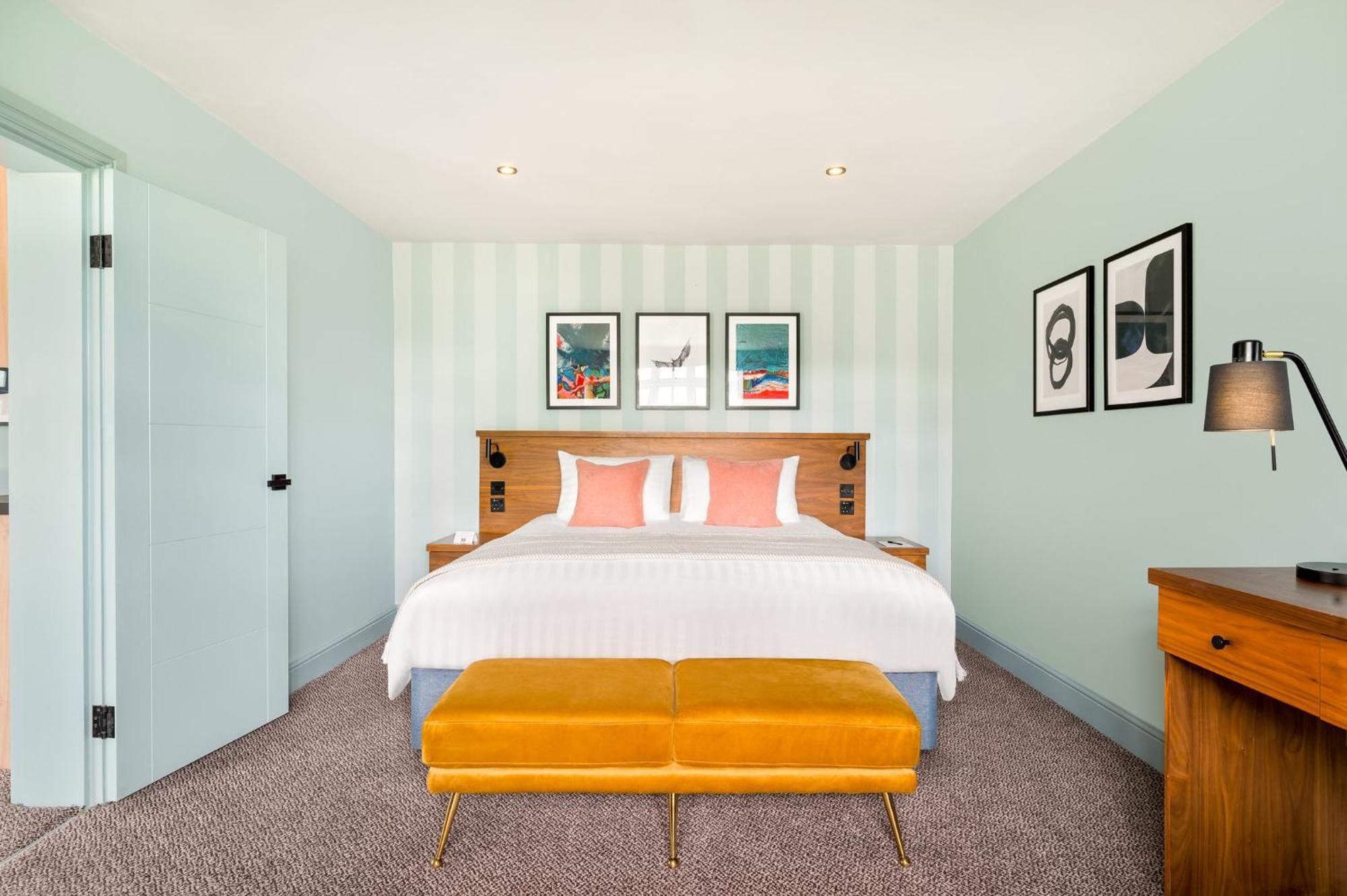 Voco Lythe Hill Hotel & Spa By Ihg Haslemere Exteriér fotografie