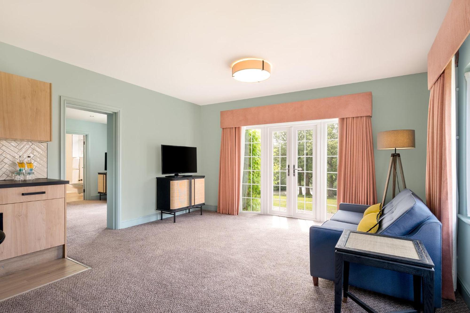 Voco Lythe Hill Hotel & Spa By Ihg Haslemere Exteriér fotografie